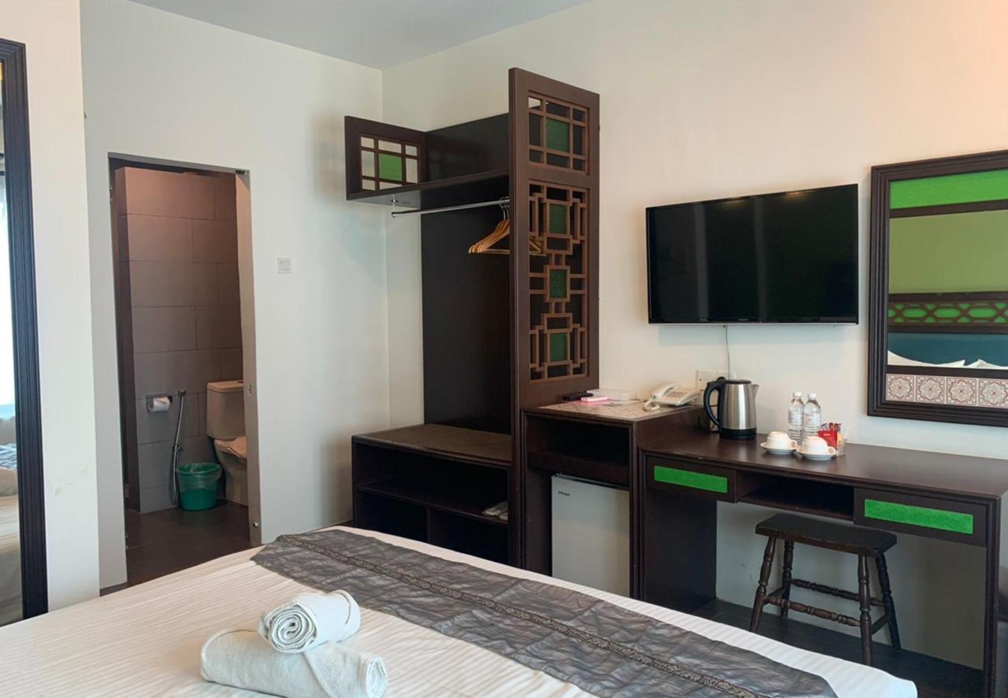 Swiss Heritage Boutique Hotel 4*